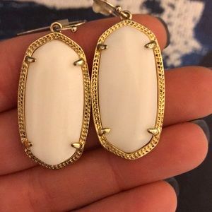 Kendra Scott Elle Drop Earrings in White Pearl